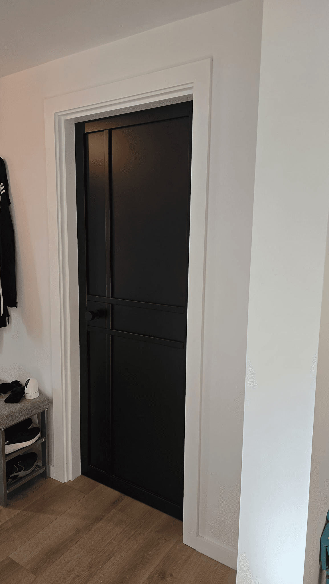 Black interior door fitting